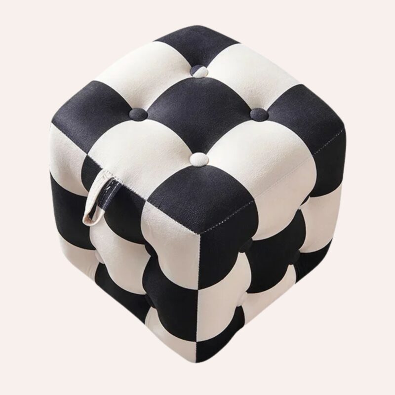Pouf Design Sculptural Damier Orange Blanc Artistique Décoratif Moderne – Image 2